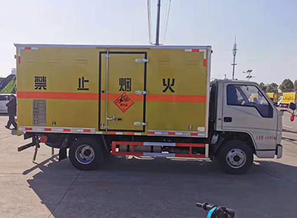 市北爆破器材运输车