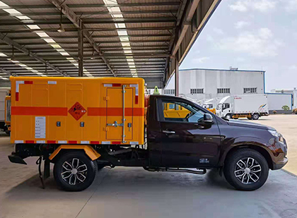 市北爆破器材运输车
